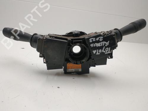 Switch TOYOTA AURIS (_E18_) | BP30575568I30