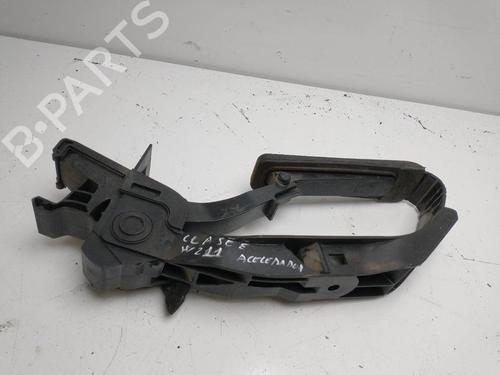 Pedal MERCEDES-BENZ E-CLASS (W211) E 270 CDI (211.016) | BP16136772I4 