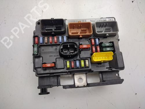 Used Fuse box CITROËN C3 III Van (SX_, SY_) [2016-2025]  30444723