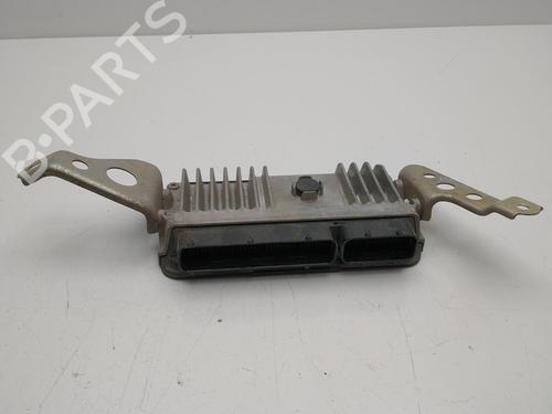 Used Engine control unit (ECU) Engine control unit (ECU) TOYOTA YARIS (_P13_) 1.5 Hybrid (NHP130_, NHP130) (101 hp) 33793980 33793980