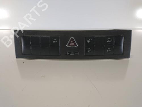 Used Warning switch MERCEDES-BENZ C-CLASS (W203) C 200 Kompressor (203.045) (163 hp) 7507606