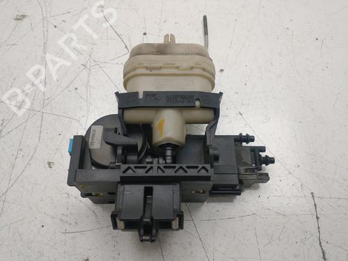 Used Tailgate lock Tailgate lock MERCEDES-BENZ S-CLASS (W220, V220) S 320 CDI (220.026, 220.126) (197 hp) 34437735 34437735