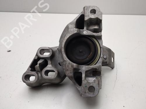 Used Engine mount MERCEDES-BENZ GLA-CLASS (X156) GLA 200 CDI / d (156.908) (136 hp) 30674755