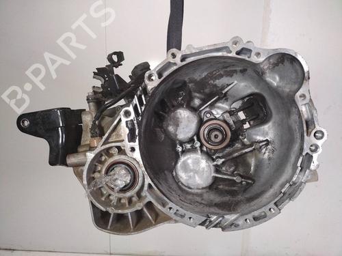 Versnellingsbak HYUNDAI TUCSON (JM) 2.0 CRDi All-wheel Drive (140 hp) 12953657