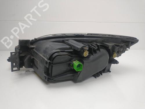 Right headlight FORD MONDEO III Turnier (BWY) 2.0 TDCi | BP16643341C29 