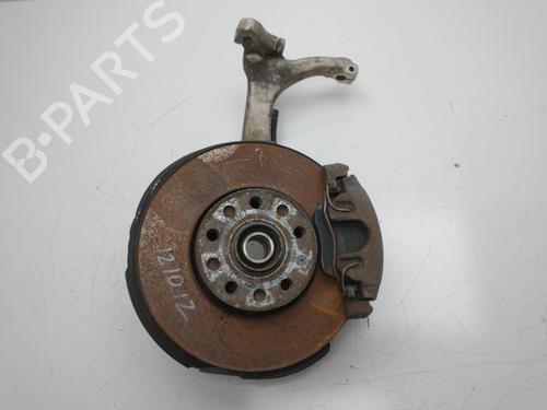 Venstre Styrespindel lagerhus AUDI A4 B7 (8EC) 2.0 TDI 16V (140 hp) 32348862