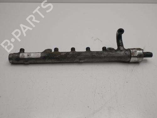 Used Injection rail VW TOURAN (1T3) [2010-2016]  32389852