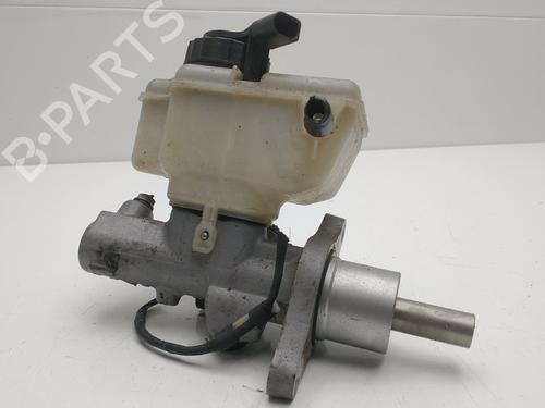 Brake master cylinder VW GOLF VI (5K1) 1.6 TDI | BP31982582M77
