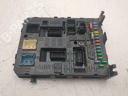 Used Fuse box Fuse box CITROËN BERLINGO MULTISPACE (B9) 1.6 HDi 90 (90 hp) 39551309 39551309