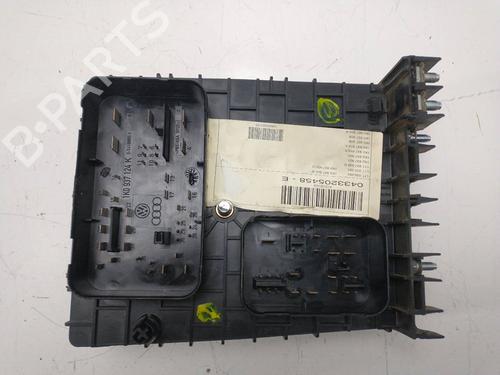 Fuse box VW TOURAN (1T1, 1T2) 2.0 TDI | BP11844139E1 