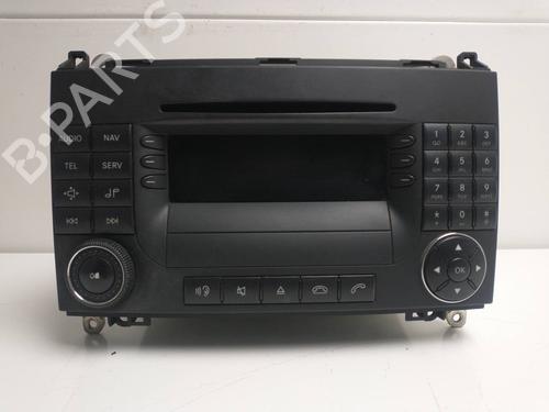 Used Radio MERCEDES-BENZ B-CLASS Sports Tourer (W245) B 200 CDI (245.208) (140 hp) 16054816