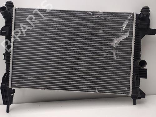 water-radiator-ford-focus-iii-2010-2011-2012-2013-2014-2015-2016-2017-2018-2019-2020-32495357 main image