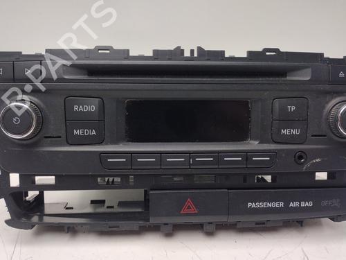 Used Radio Radio SEAT IBIZA IV SC (6J1, 6P5) [2008-2018] 33802042 33802042