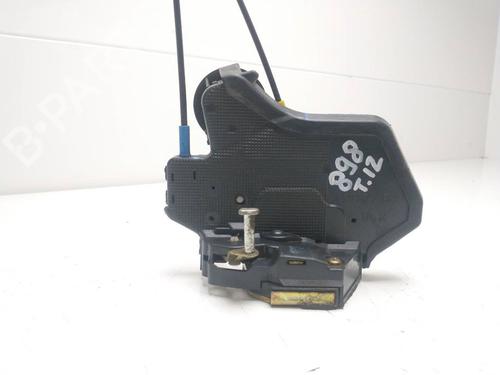 Used Rear left lock TOYOTA COROLLA Verso (ZER_, ZZE12_, R1_) 2.0 D-4D (CUR10_, CUR10R) (116 hp) 12339851