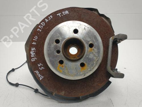 Used Right rear steering knuckle BMW 5 (F10) 525 d (204 hp) 32446860