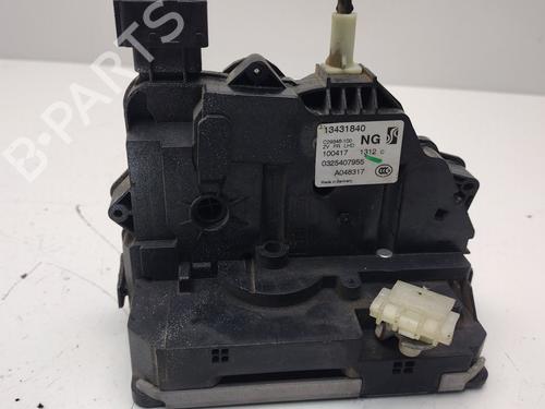 Used Front right lock OPEL CORSA E (X15) [2014-2026]  31909474