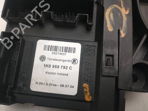 Right front window motor VW GOLF V (1K1) | BP21527475E20