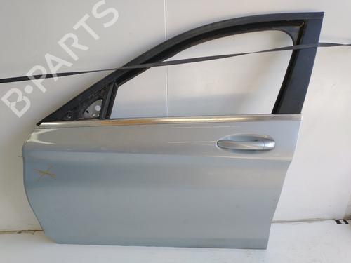 Used Left front door MERCEDES-BENZ C-CLASS (W205) C 350 e (205.047) (211 hp) 32476595