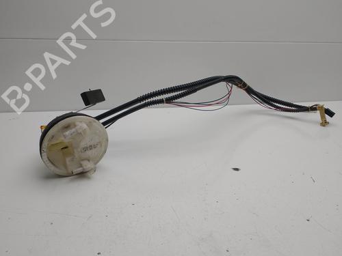 Used Fuel pump MERCEDES-BENZ C-CLASS (W203) C 180 (203.035) (129 hp) 30743083
