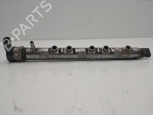 Rail D'Injecteurs BMW 3 (E90) 320 d (163 hp) 32345722