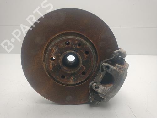 Used Right front steering knuckle Right front steering knuckle PEUGEOT 5008 II (MC_, MJ_, MR_, M4_) [2016-2026] 32266533 32266533