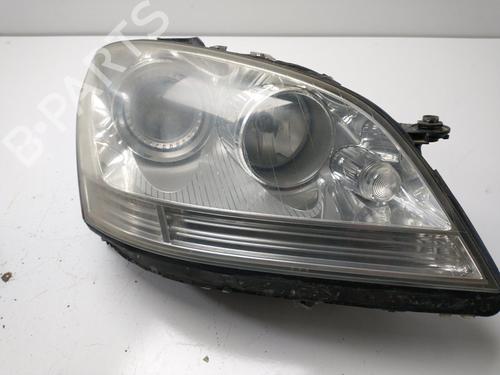 Used Right headlight MERCEDES-BENZ M-CLASS (W164) [2005-2012]  24457916