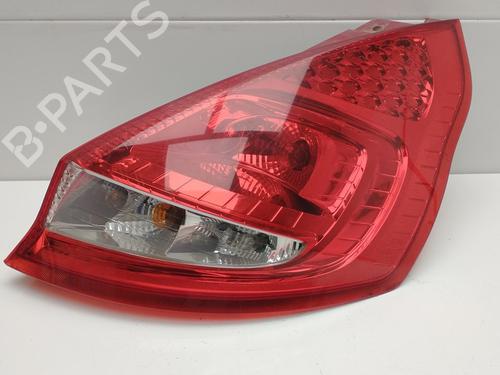 Used Right taillight Right taillight 32444964 32444964
