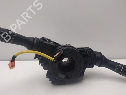 Used Switch Switch TOYOTA YARIS (_P13_) 1.5 (NSP131_) (112 hp) 33398585 33398585