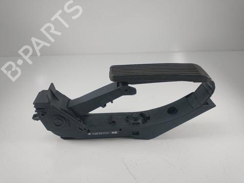 Pedal MERCEDES-BENZ S-CLASS (W221, V221) S 320 CDI (221.022, 221.122) | BP16477476I4 