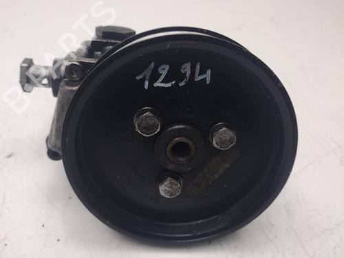 Pompe de direction assistée BMW 5 Touring (E61) 520 d (177 hp) 32999919
