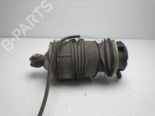 Used Left rear shock absorber MERCEDES-BENZ CLS (C219) CLS 500 (219.375) (306 hp) 12339714