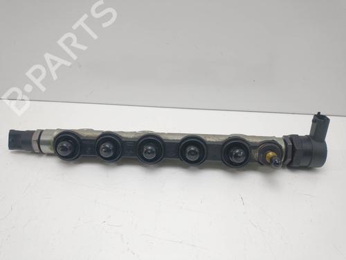 Used Injection rail RENAULT LAGUNA II (BG0/1_) [2001-2007]  8942447