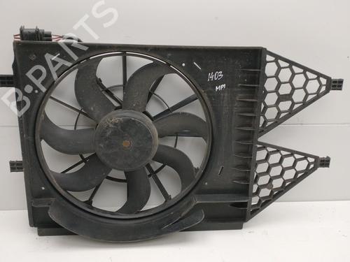 Used Radiator fan Radiator fan 32668041 32668041