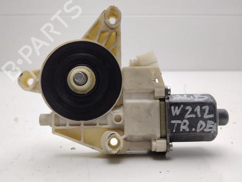 Used Right rear window motor MERCEDES-BENZ E-CLASS T-Model (S212) [2009-2016]  30352173