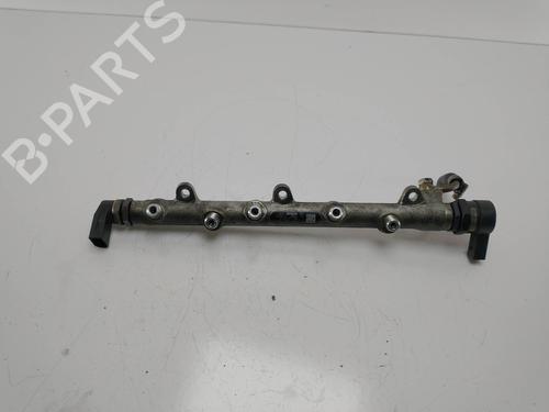 Used Injection rail BMW 5 (E60) 520 d (163 hp) 8942451