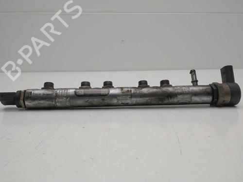Rail D'Injecteurs BMW 3 (E90) 320 d (163 hp) 32348884