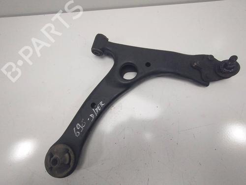 Used Right front suspension arm TOYOTA VERSO (_R2_) 2.2 D-4D (AUR21_, AUR21R) (150 hp) 11424268