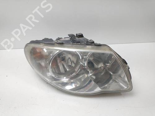 Used Right headlight CHRYSLER VOYAGER IV (RG, RS) 2.4 (147 hp) 8266047