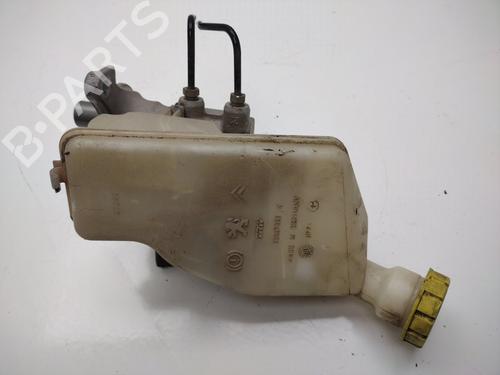 Used Brake master cylinder PEUGEOT 207 (WA_, WC_) 1.4 16V (88 hp) 31626836