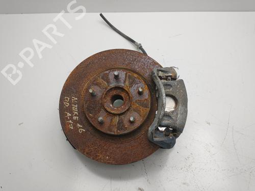 Used Right front steering knuckle NISSAN JUKE (F15) 1.6 (117 hp) 31068411