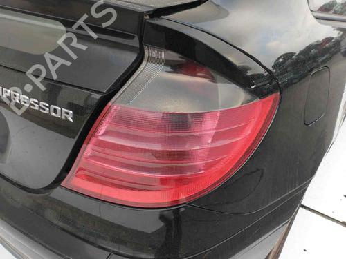 Used Right taillight MERCEDES-BENZ C-CLASS Coupe (CL203) C 180 Kompressor (203.746) (143 hp) 10630498