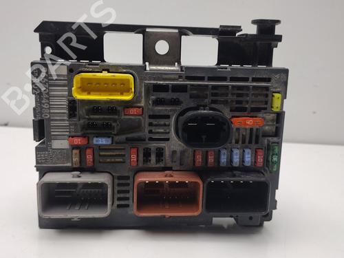 Zekeringkast PEUGEOT 407 (6D_) [2004-2011]  32684286