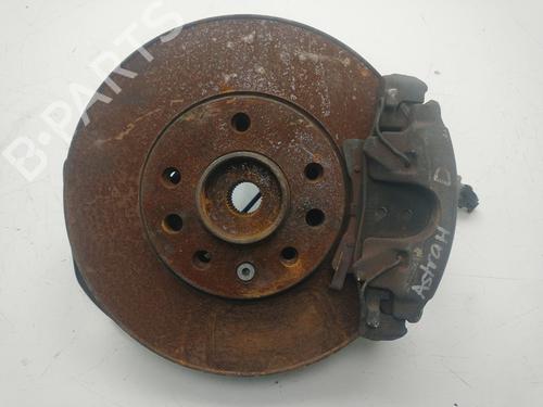 Used Right front steering knuckle Right front steering knuckle OPEL ASTRA H (A04) [2004-2014] 32290010 32290010