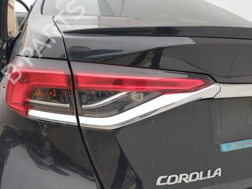 Used Left tailgate light Left tailgate light TOYOTA COROLLA Saloon (_E21_) 1.8 VVTi Hybrid (ZWE211) (122 hp) 39718614 39718614