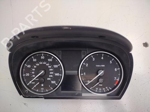 Used Instrument cluster BMW 3 Convertible (E93) 320 i (170 hp) 31159312