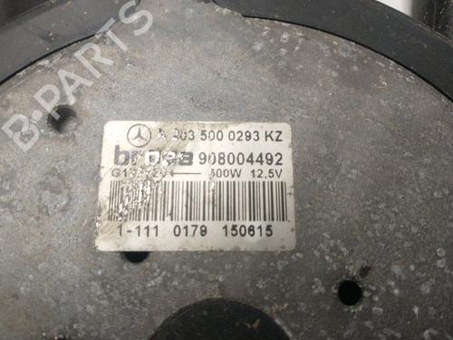 Radiator fan MERCEDES-BENZ CLK (C209) CLK 320 (209.365) | BP30102538M35
