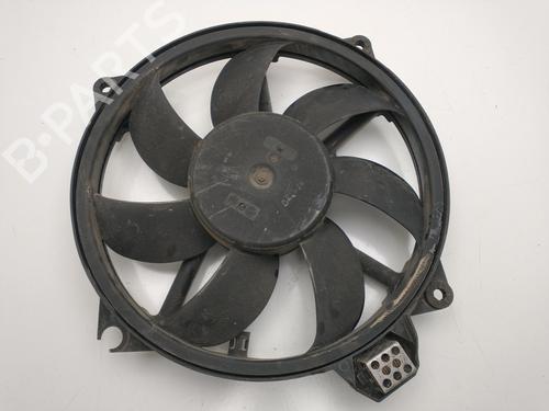 Electro ventilador RENAULT MEGANE III Hatchback (BZ0/1_, B3_) 1.2 TCe (BZ2B, BZ11) (116 hp) 30649506