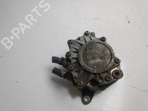 Used Vacuum pump AUDI A4 B7 (8EC) 2.0 TDI 16V (140 hp) 15369863