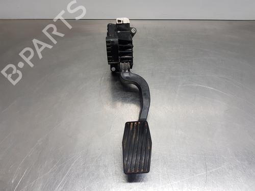 Used Pedal OPEL CORSA E (X15) [2014-2025]  30880637