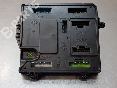 Used Electronic module RENAULT SCÉNIC III (JZ0/1_) [2008-2016]  9721196